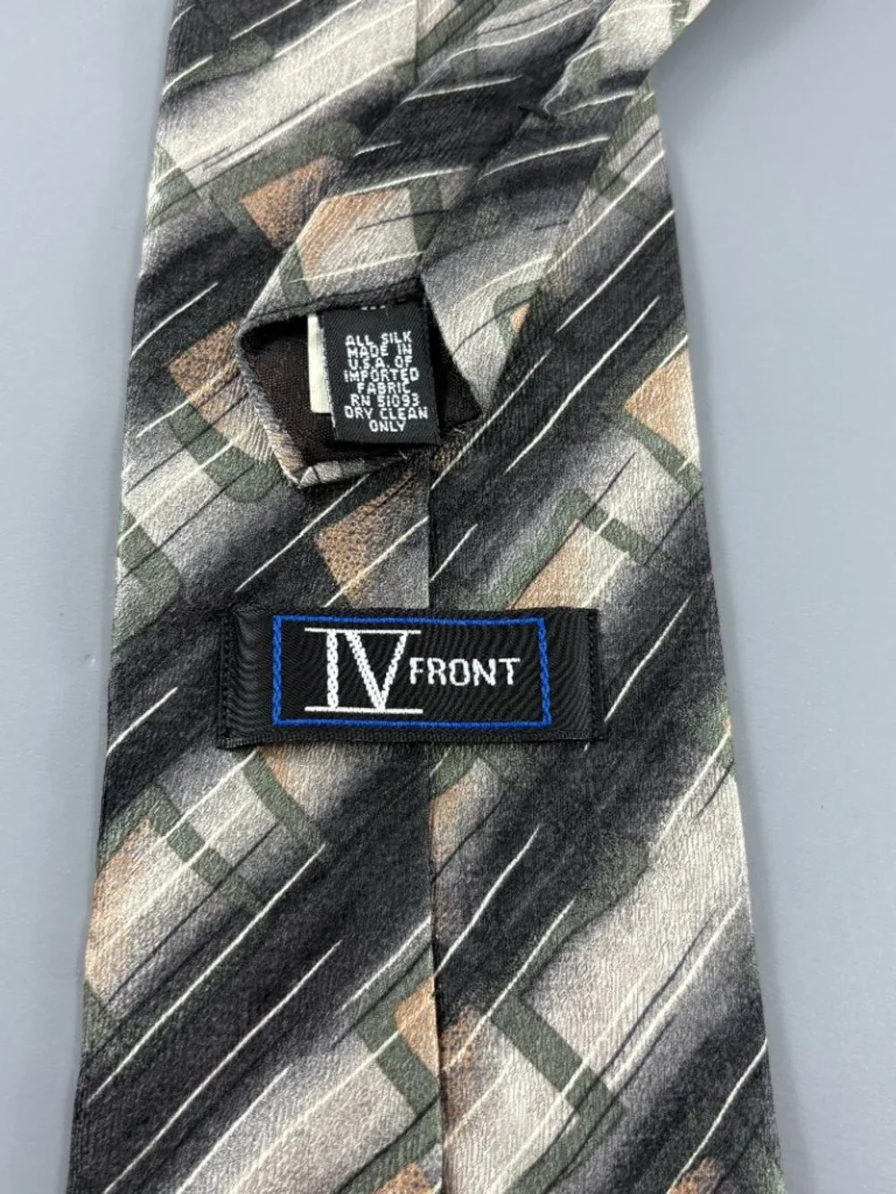 IV Front Grey / Green Geometric Men's Extra Long Tie 4